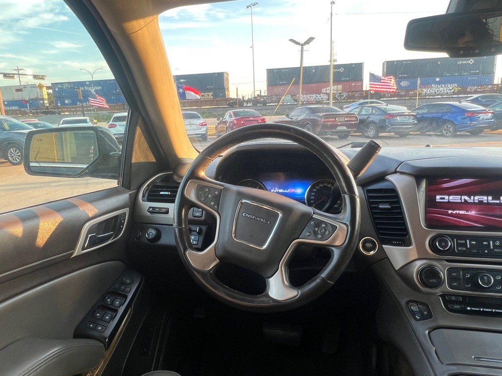 2016 GMC Yukon Image 17