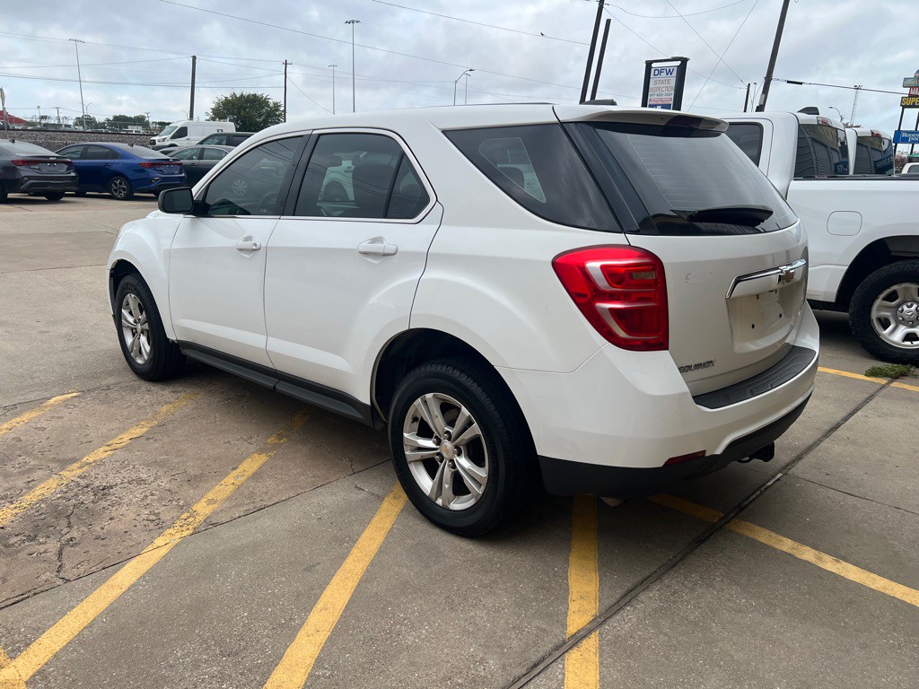 2017 Chevrolet Equinox Image 4