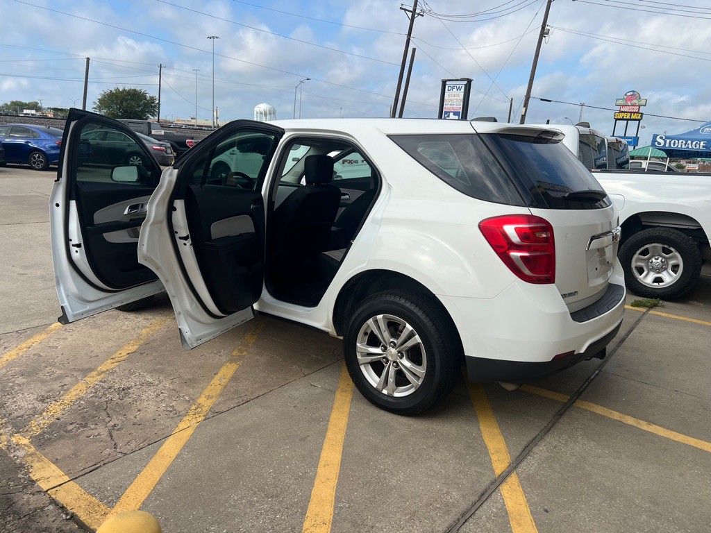 2017 Chevrolet Equinox Image 9
