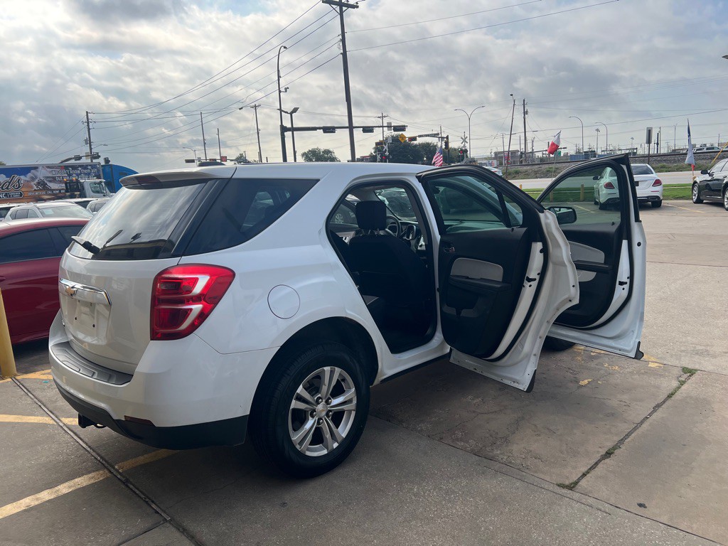 2017 Chevrolet Equinox Image 10