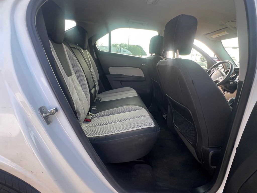 2017 Chevrolet Equinox Image 16