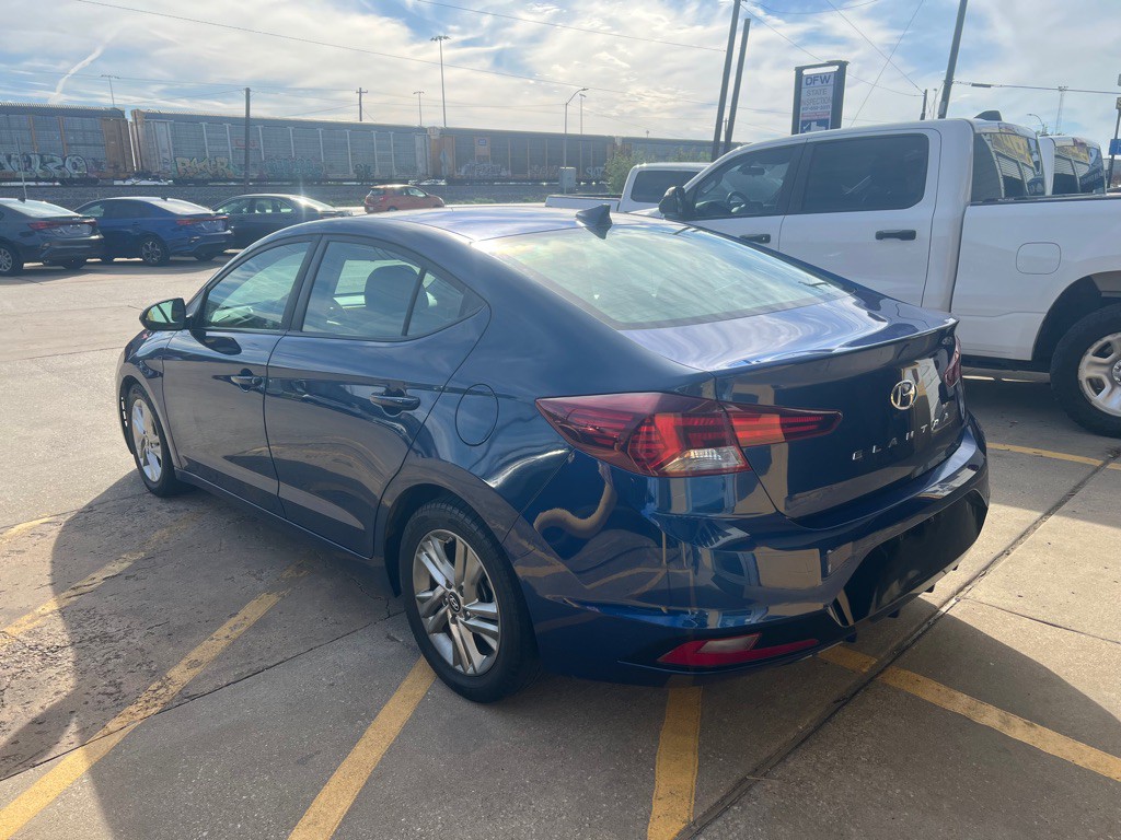 2019 Hyundai Elantra Image 4