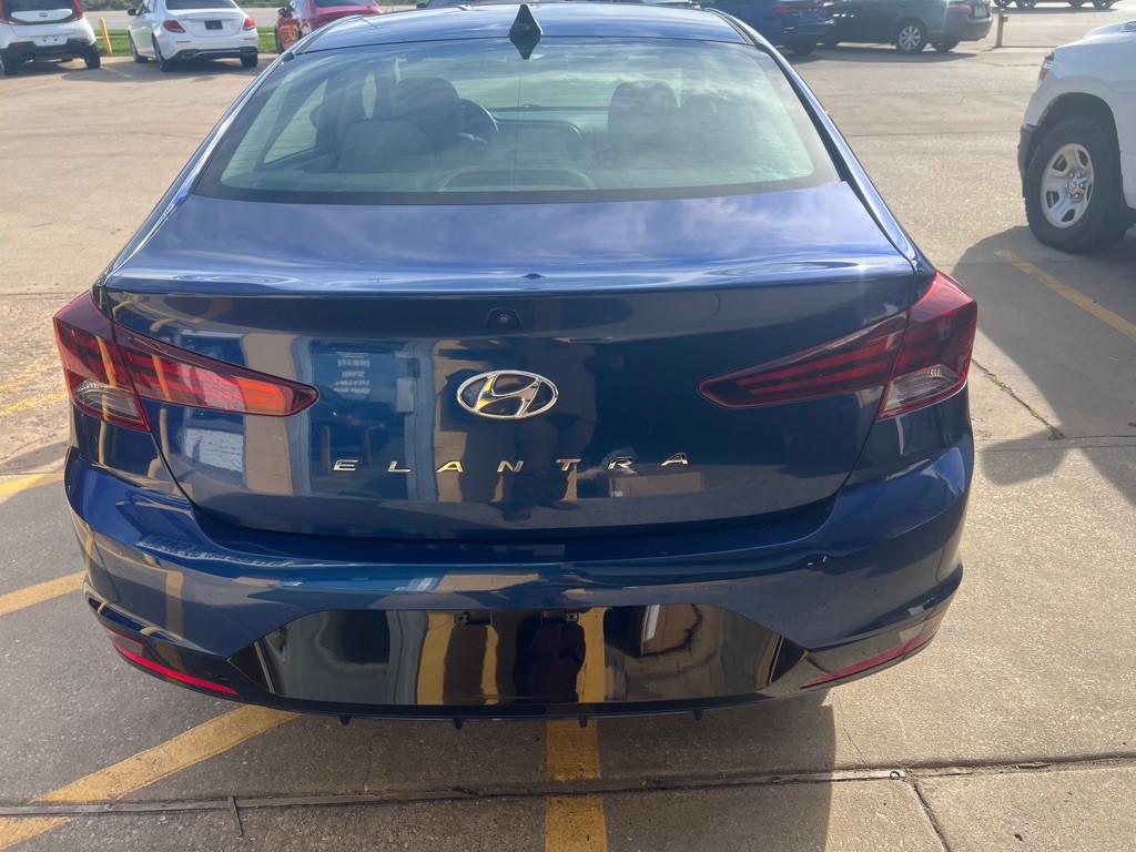 2019 Hyundai Elantra Image 5