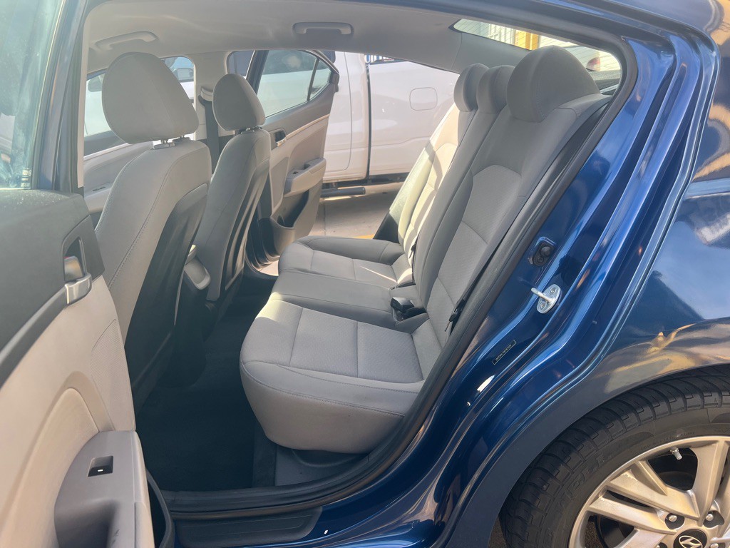 2019 Hyundai Elantra Image 13