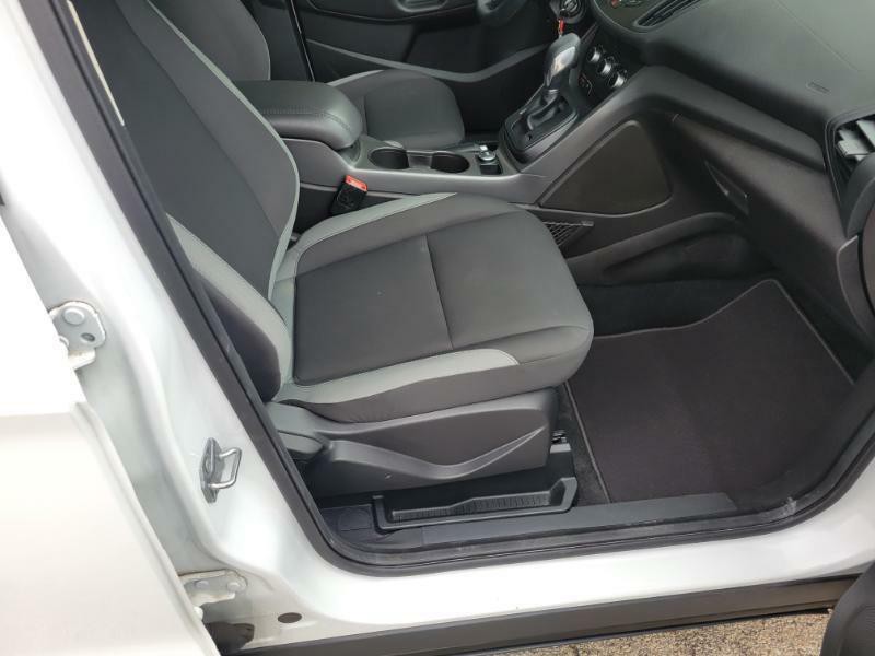2016 Ford Escape Image 11