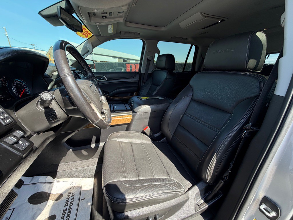 2020 GMC Yukon Image 7