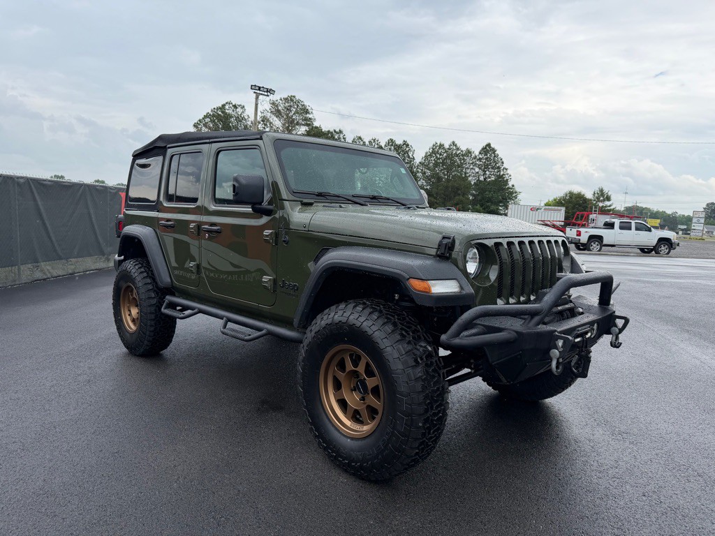 2022 Jeep Wrangler Unlimited Image 2