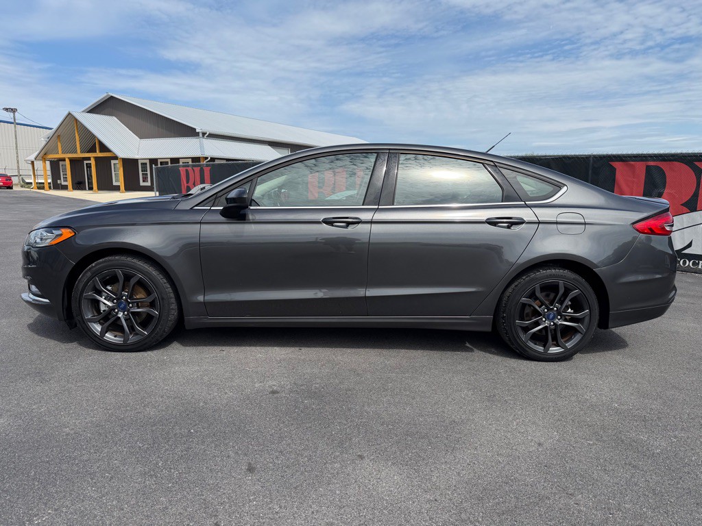 2018 Ford Fusion Image 2