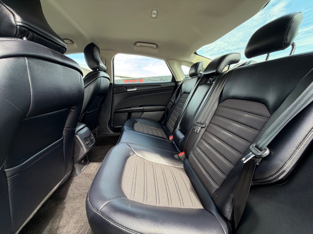 2018 Ford Fusion Image 9