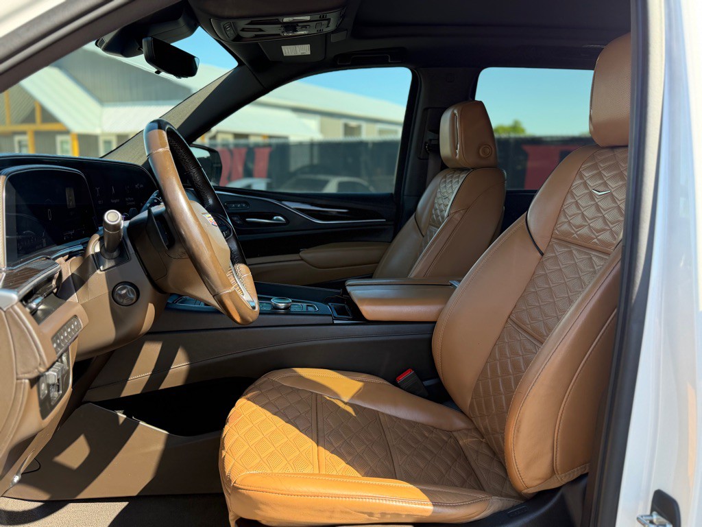 2021 Cadillac Escalade Image 4