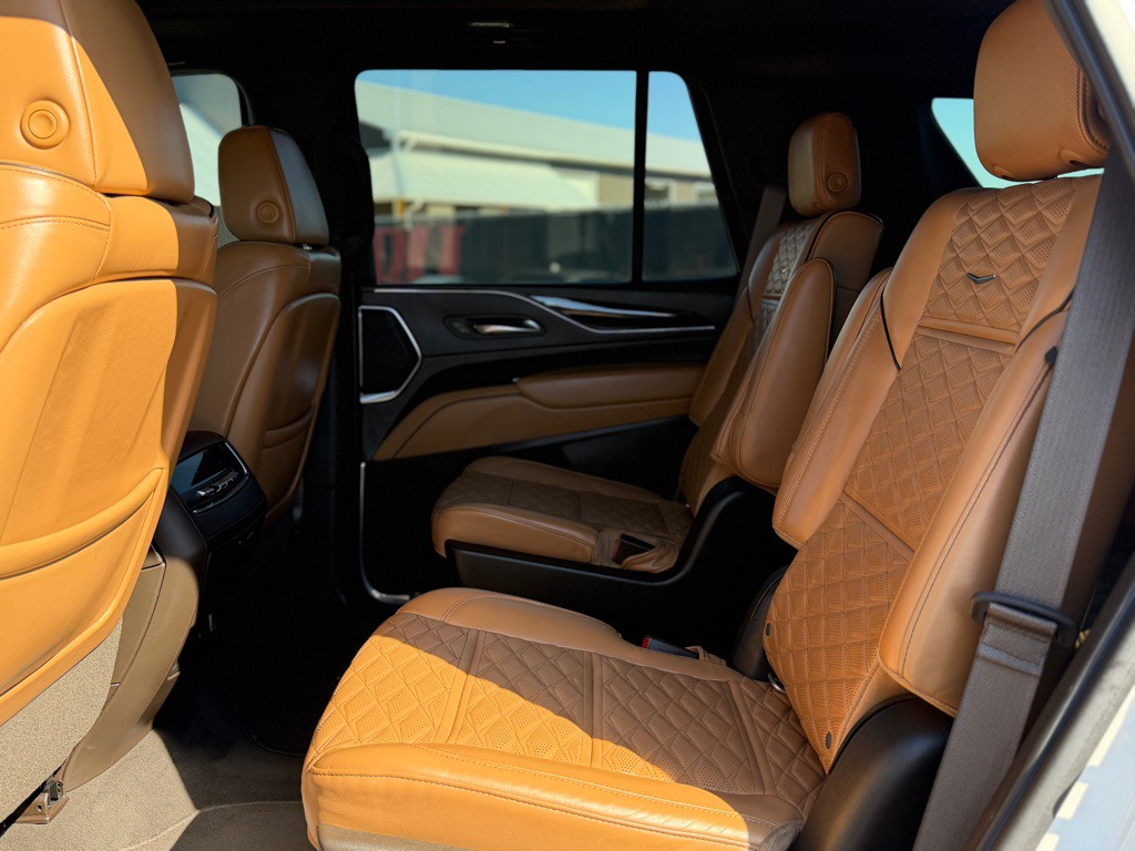 2021 Cadillac Escalade Image 5