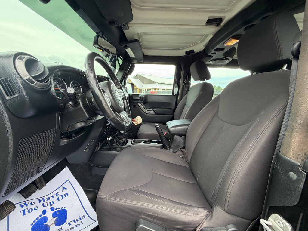 2014 Jeep Wrangler Image 7