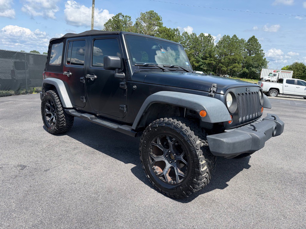 2013 Jeep Wrangler Unlimited Image 1
