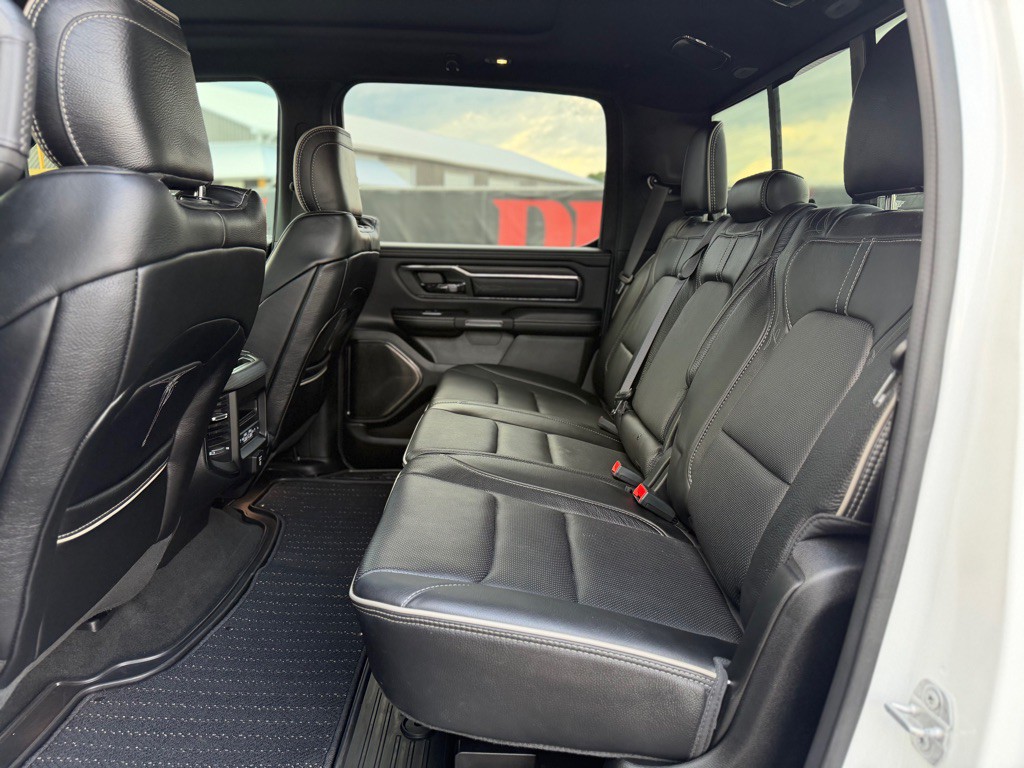 2022 RAM 1500 Image 8