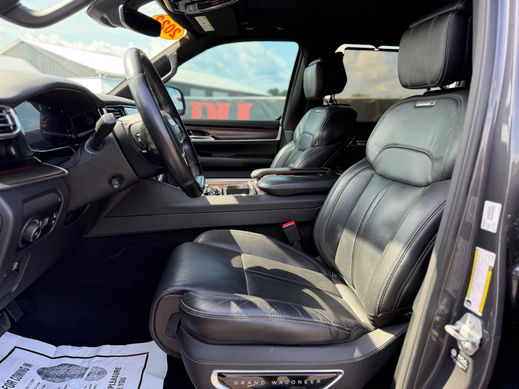 2022 Jeep Grand Cherokee Image 8