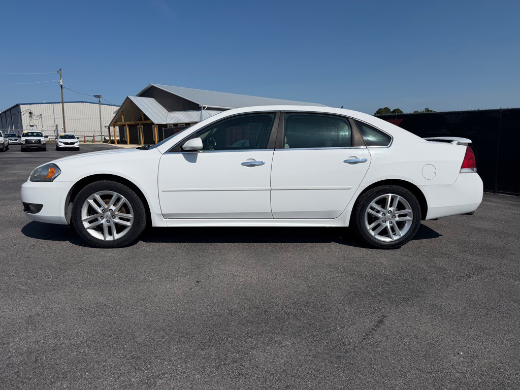 2011 Chevrolet Impala Image 4