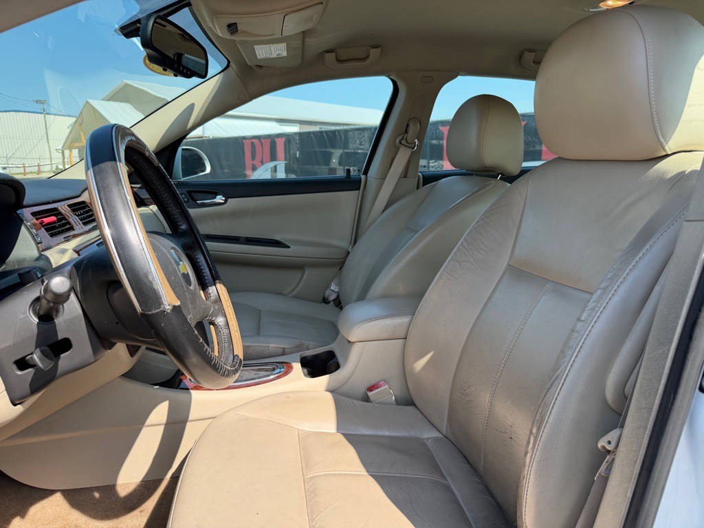 2011 Chevrolet Impala Image 5