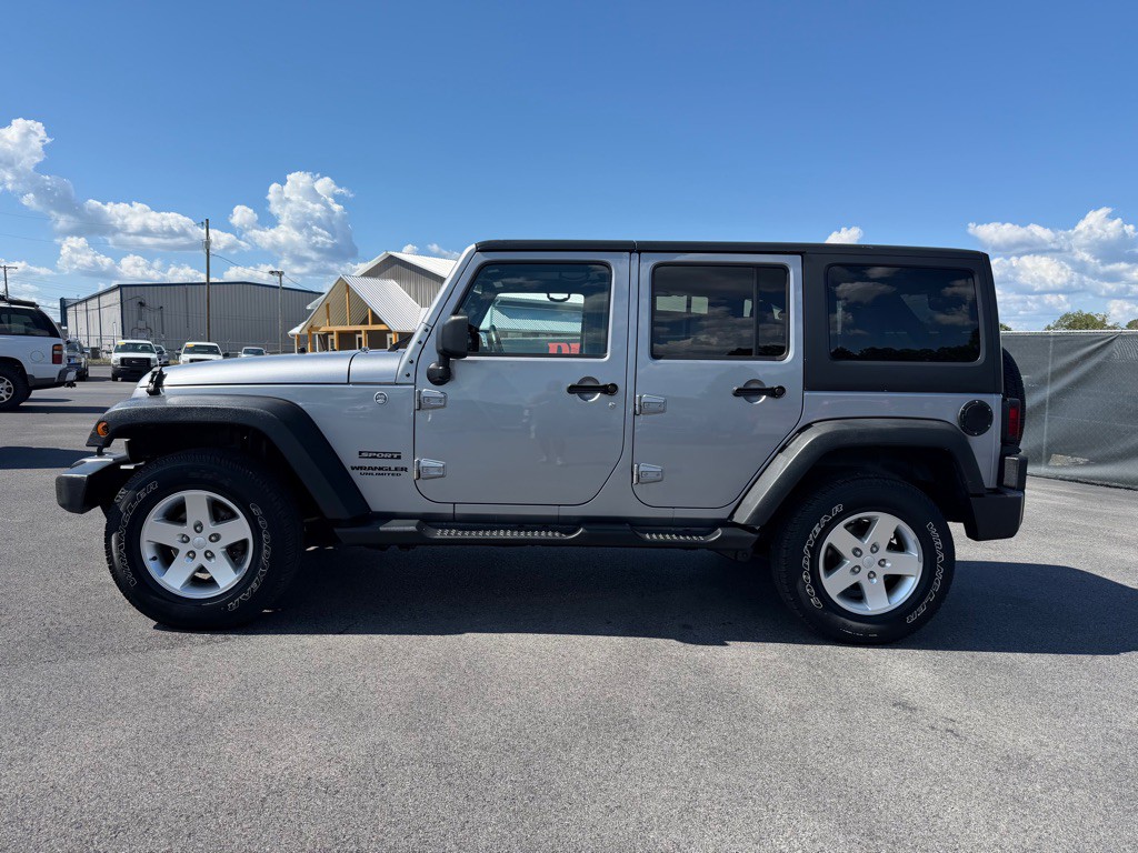 2013 Jeep Wrangler Unlimited Image 5