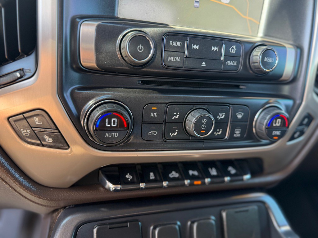 2015 GMC Sierra Image 11
