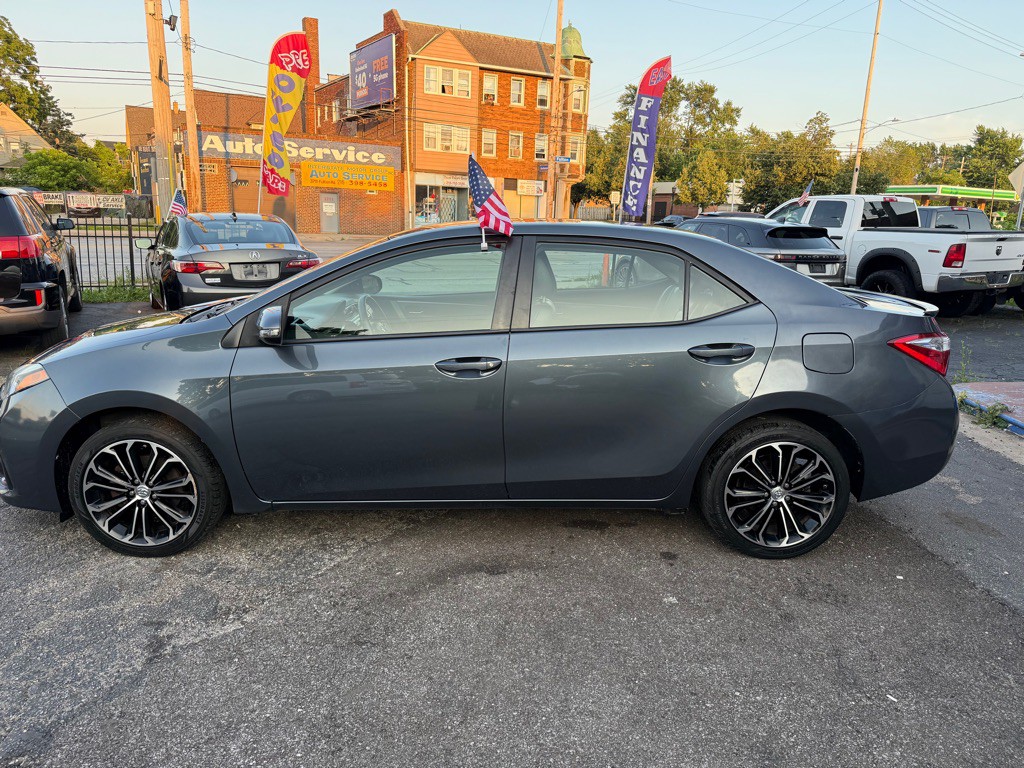 2016 Toyota Corolla Image 3