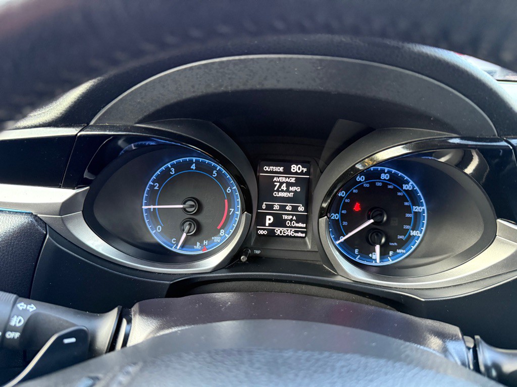 2016 Toyota Corolla Image 15