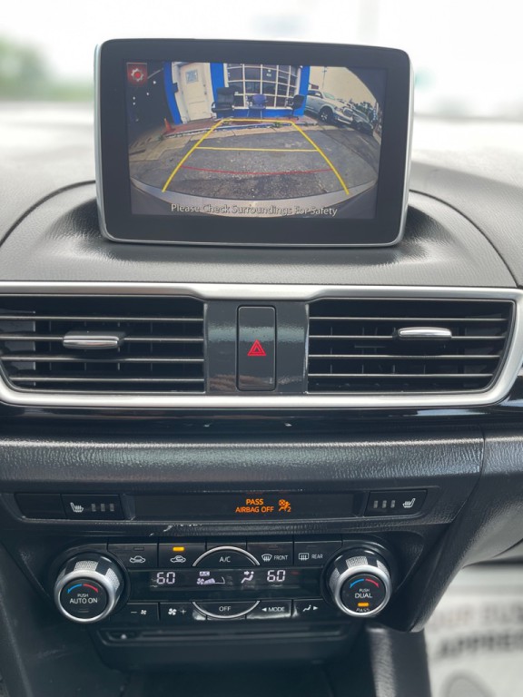 2015 Mazda Mazda3 Image 16