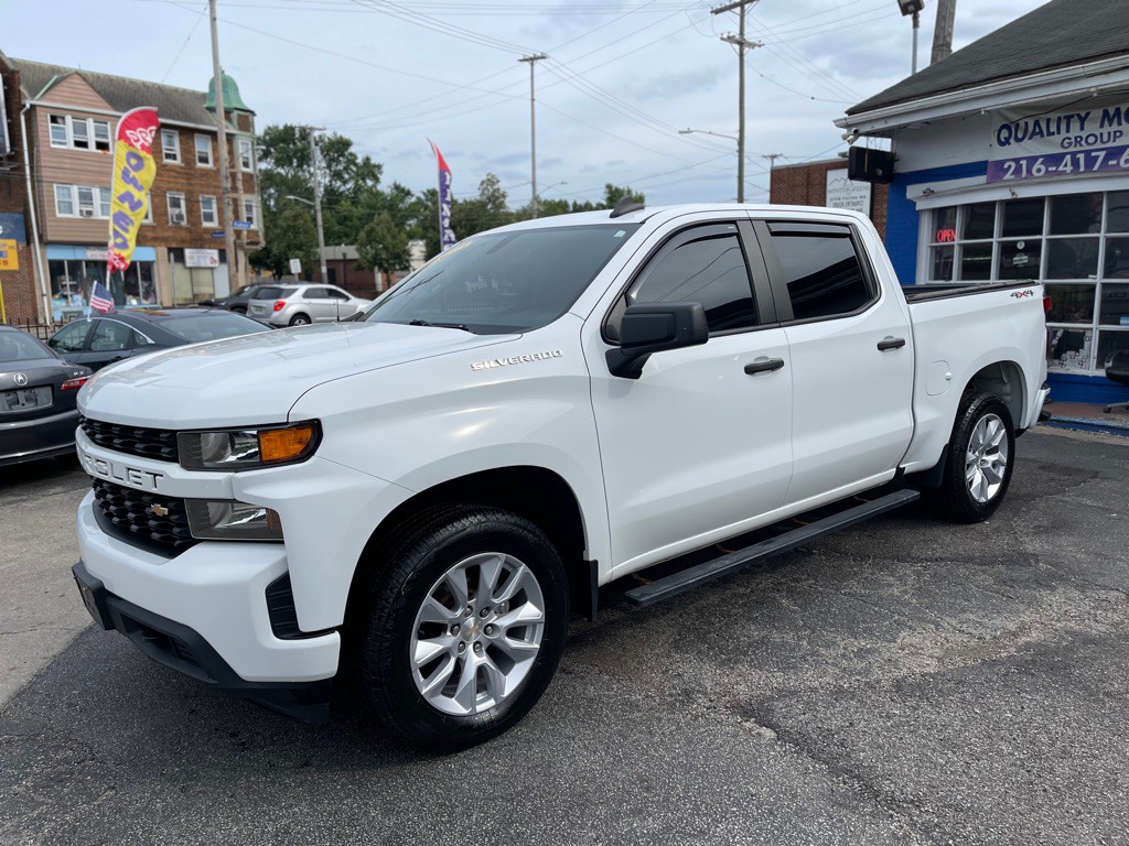 2022 Chevrolet Silverado 1500 Image 2