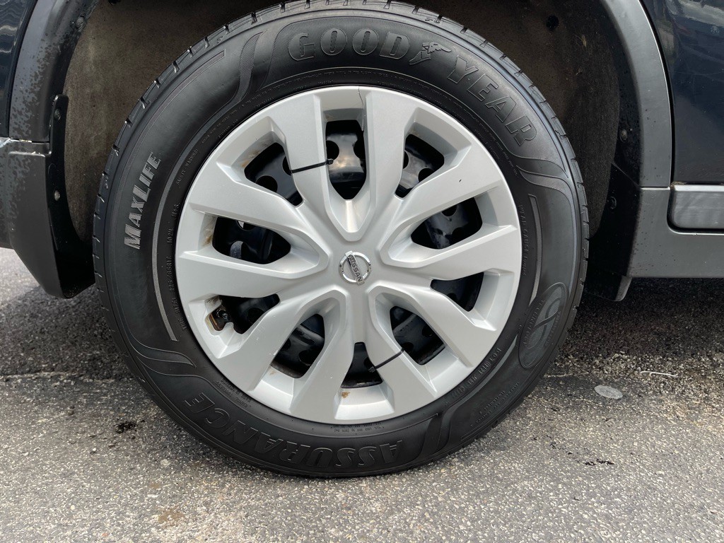 2015 Nissan Rogue Image 19