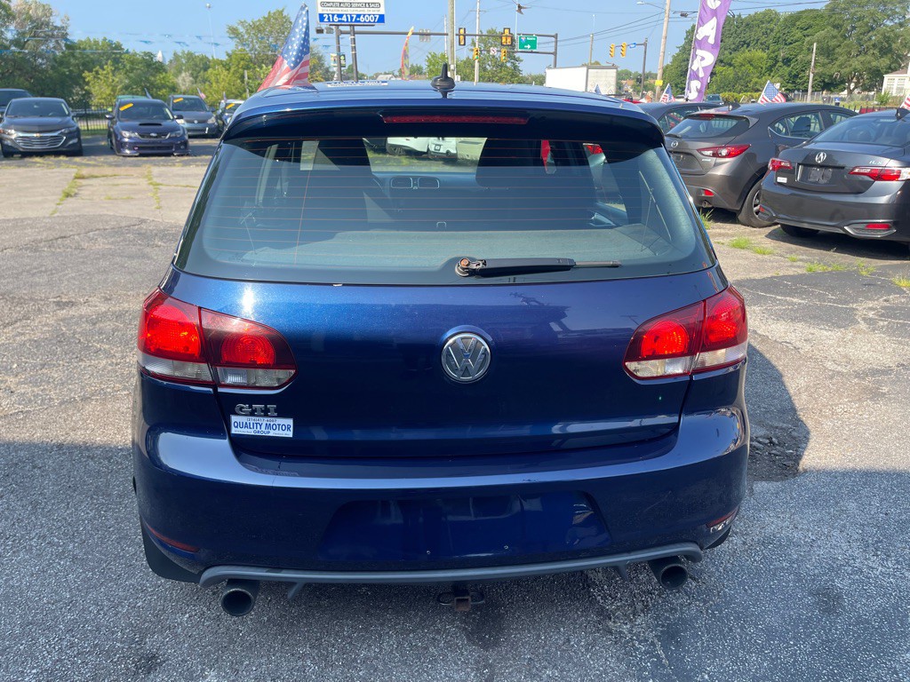 2011 Volkswagen GTI Image 5