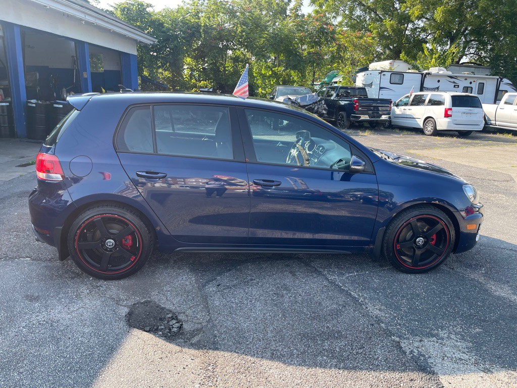 2011 Volkswagen GTI Image 7