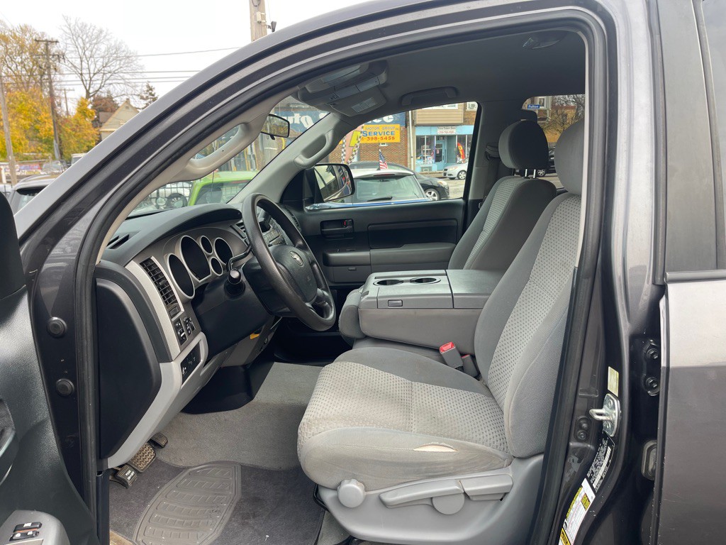 2011 Toyota Tundra Image 10