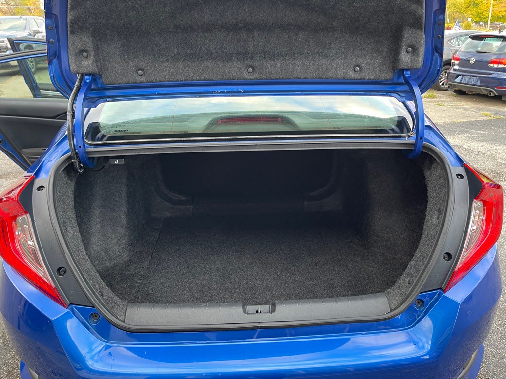 2017 Honda Civic Image 12