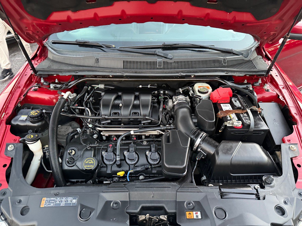 2015 Ford Taurus Image 16