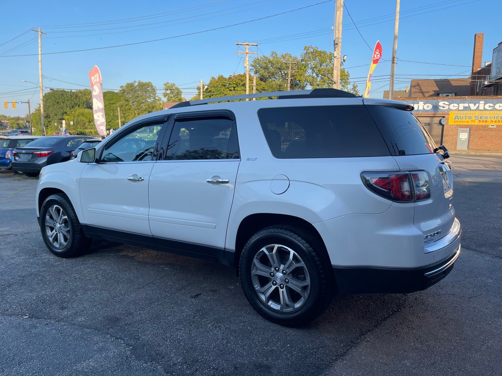 2016 GMC Acadia Image 4