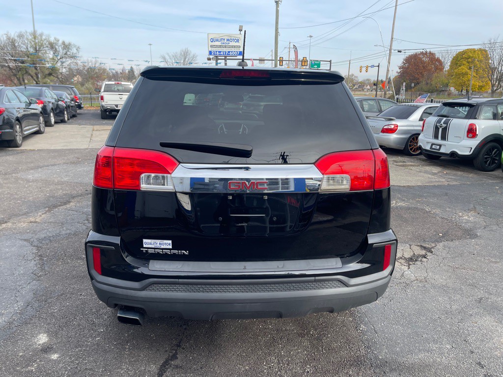 2017 GMC Terrain Image 3