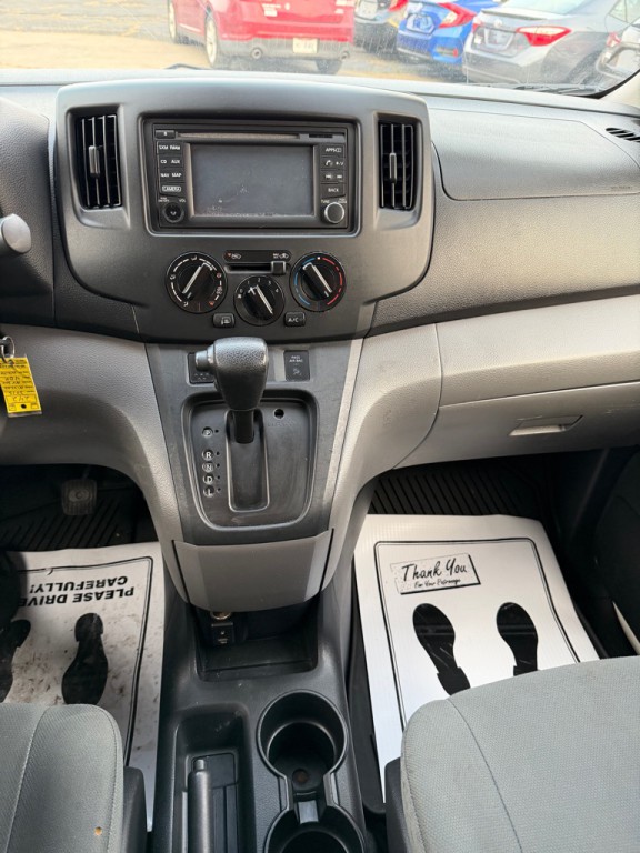 2015 Nissan NV200 Image 13