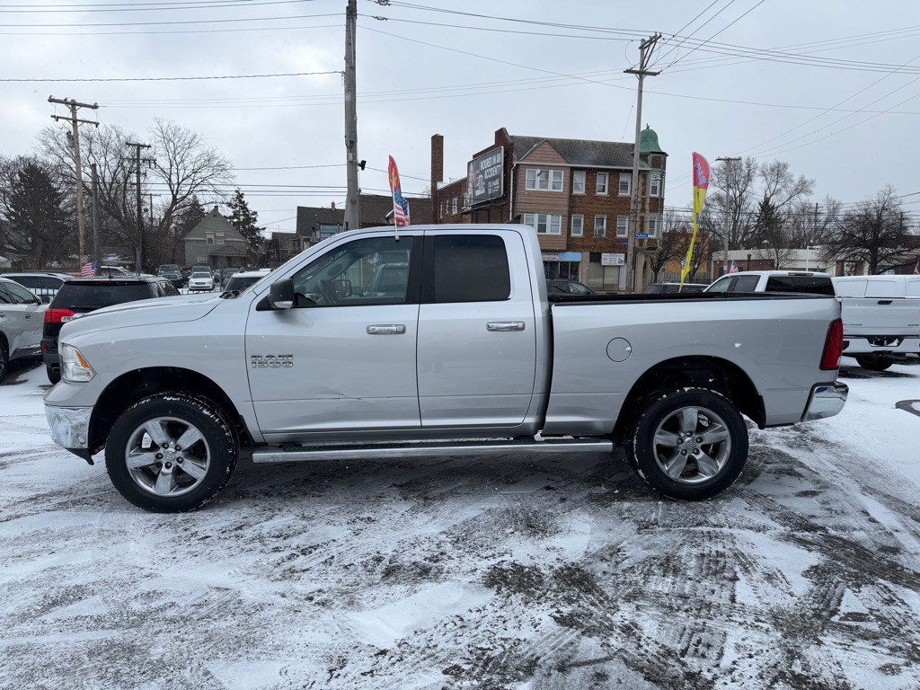 2017 RAM 1500 Image 3