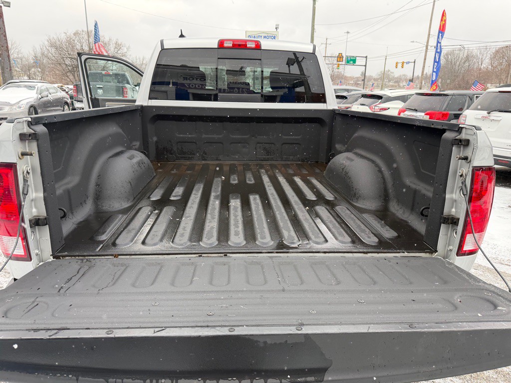 2017 RAM 1500 Image 12