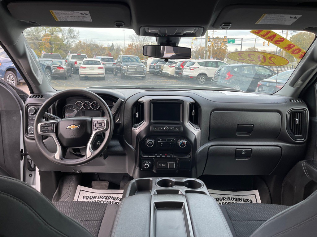 2022 Chevrolet Silverado 1500 Image 13