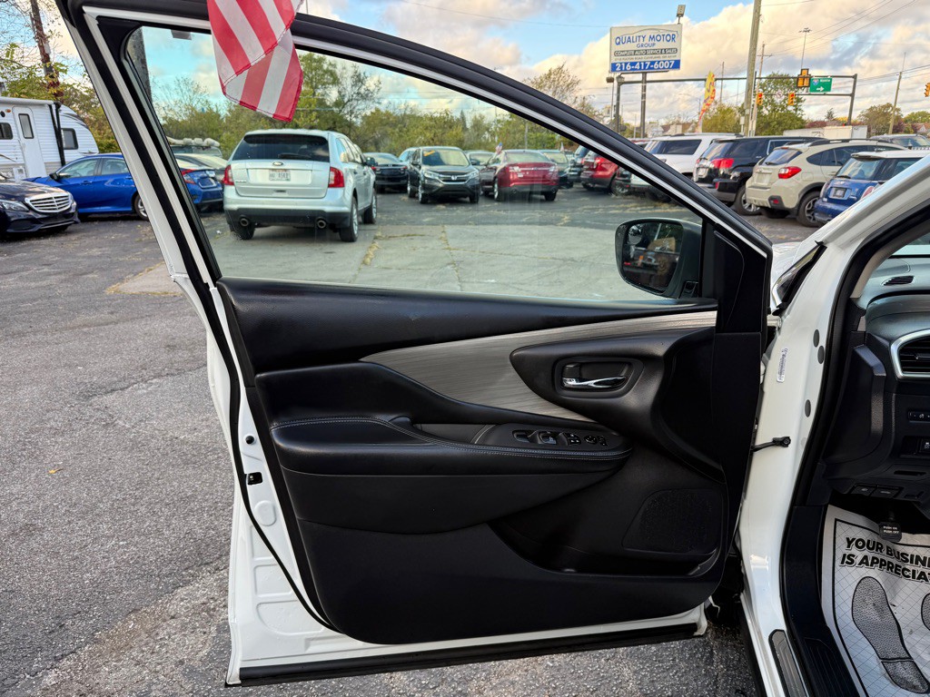 2017 Nissan Murano Image 9