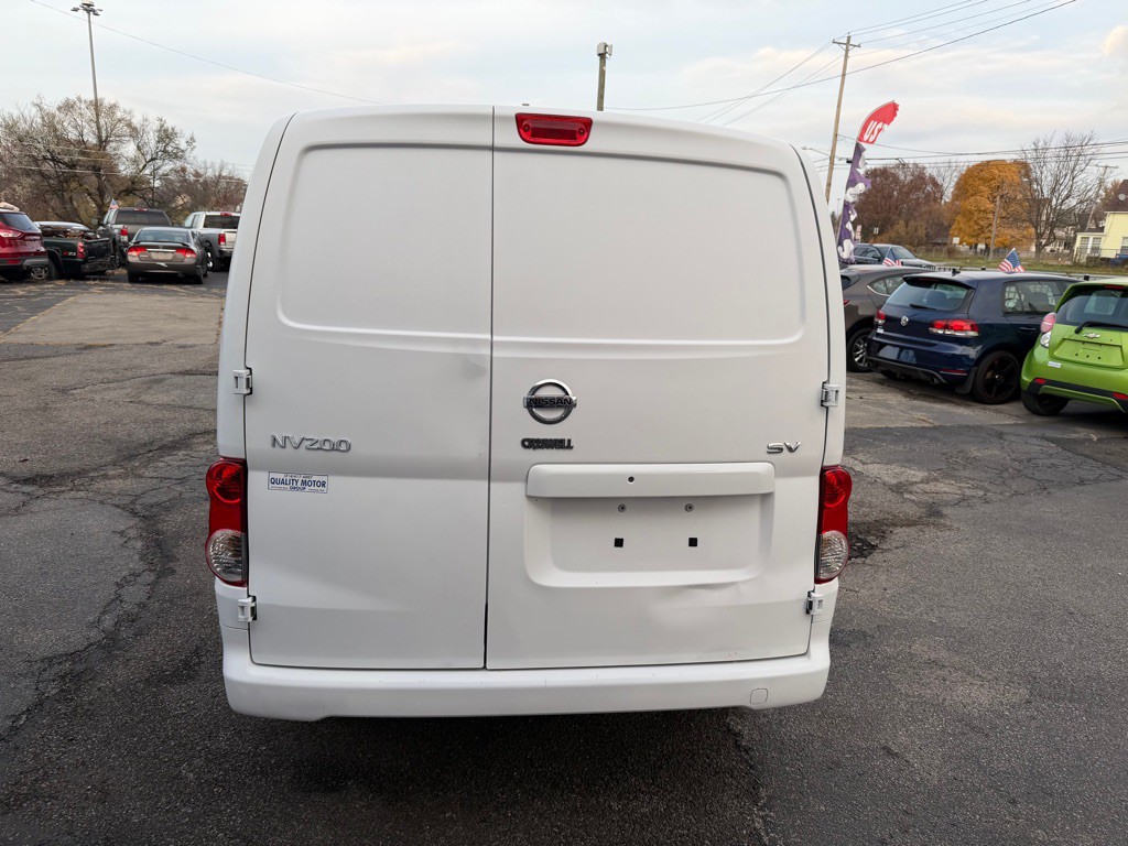 2015 Nissan NV200 Image 5