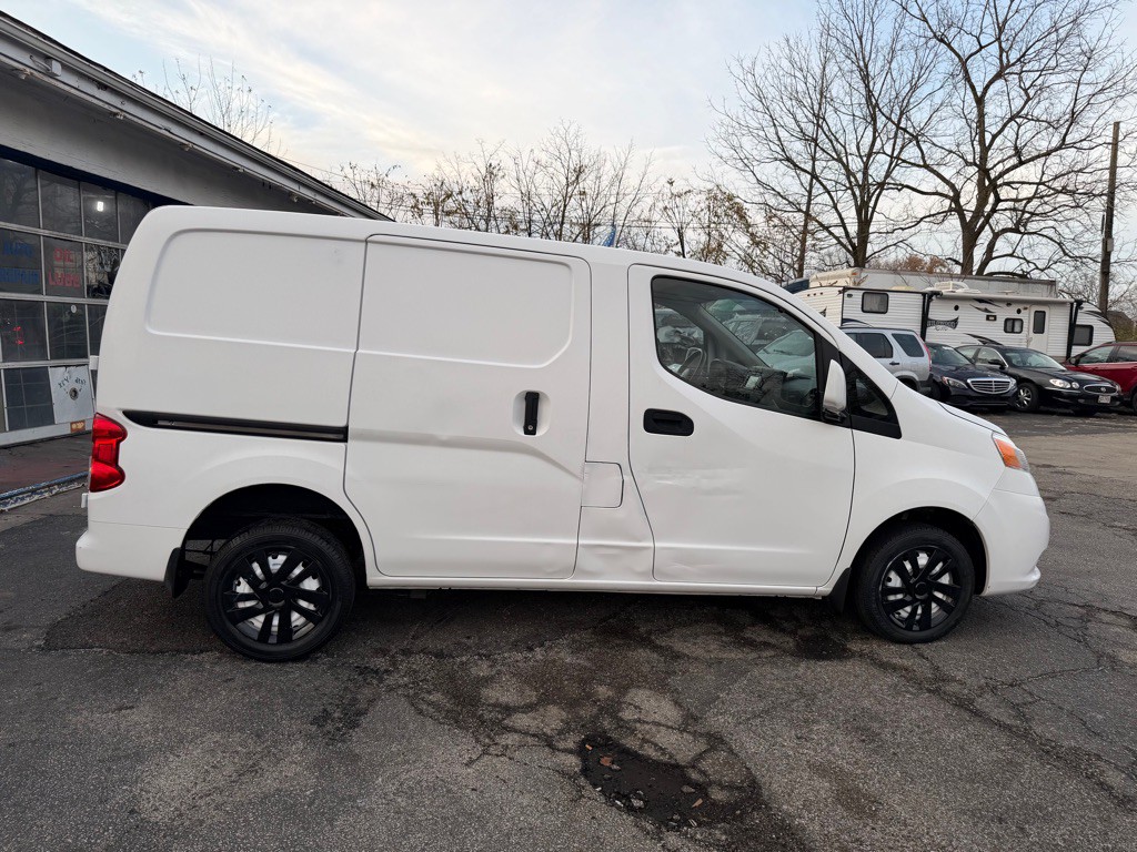 2015 Nissan NV200 Image 7