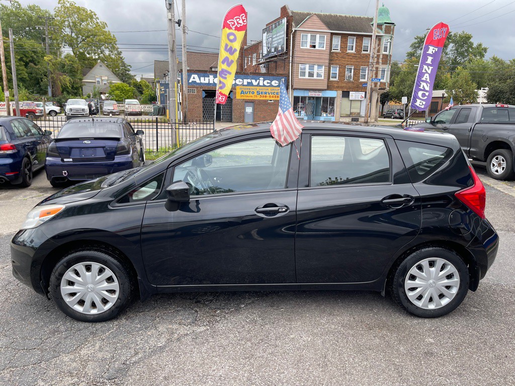 2015 Nissan Versa Image 3