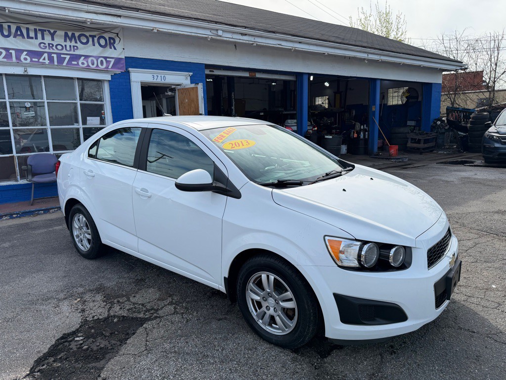 2013 Chevrolet Sonic Image 8