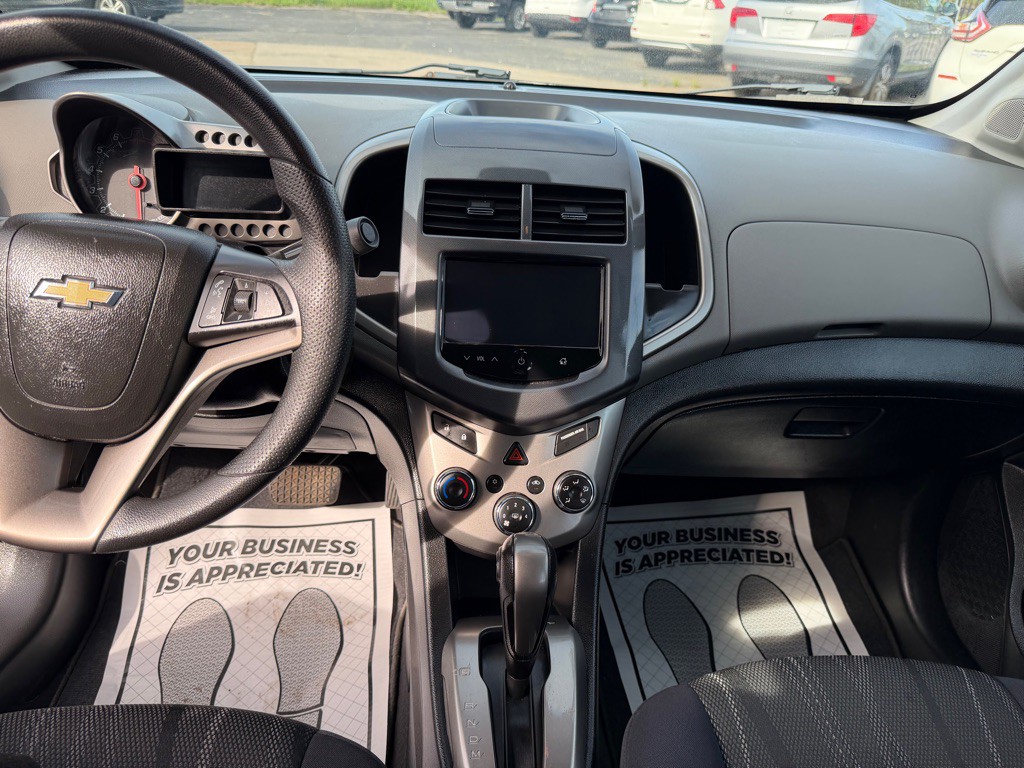 2013 Chevrolet Sonic Image 12