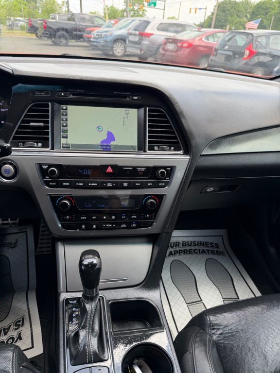 2015 Hyundai Sonata Image 14