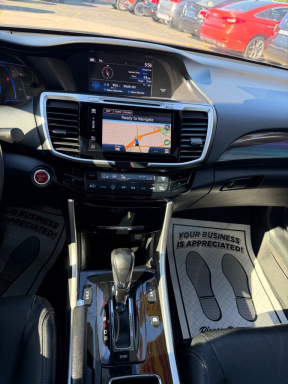 2017 Honda Accord Image 15