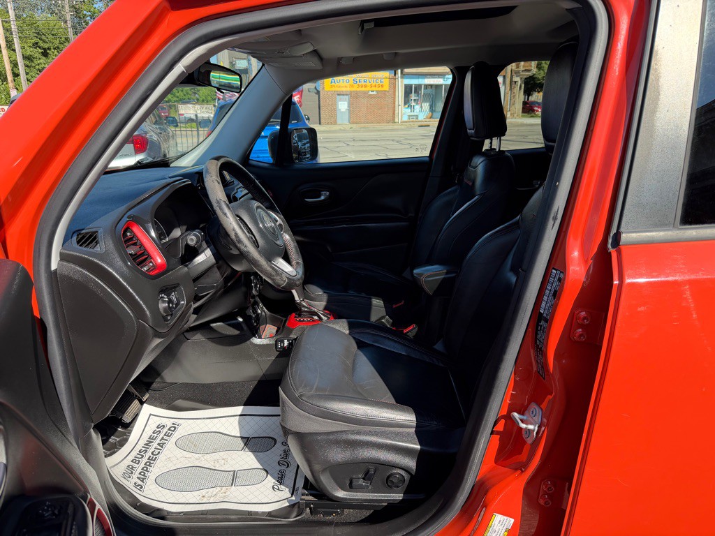 2015 Jeep Renegade Image 10