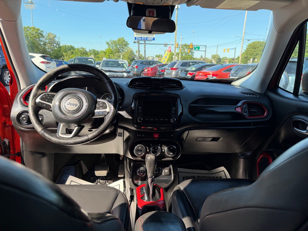 2015 Jeep Renegade Image 13