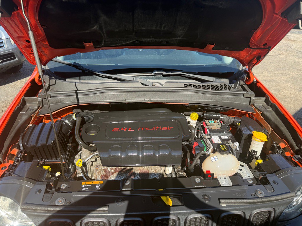 2015 Jeep Renegade Image 24